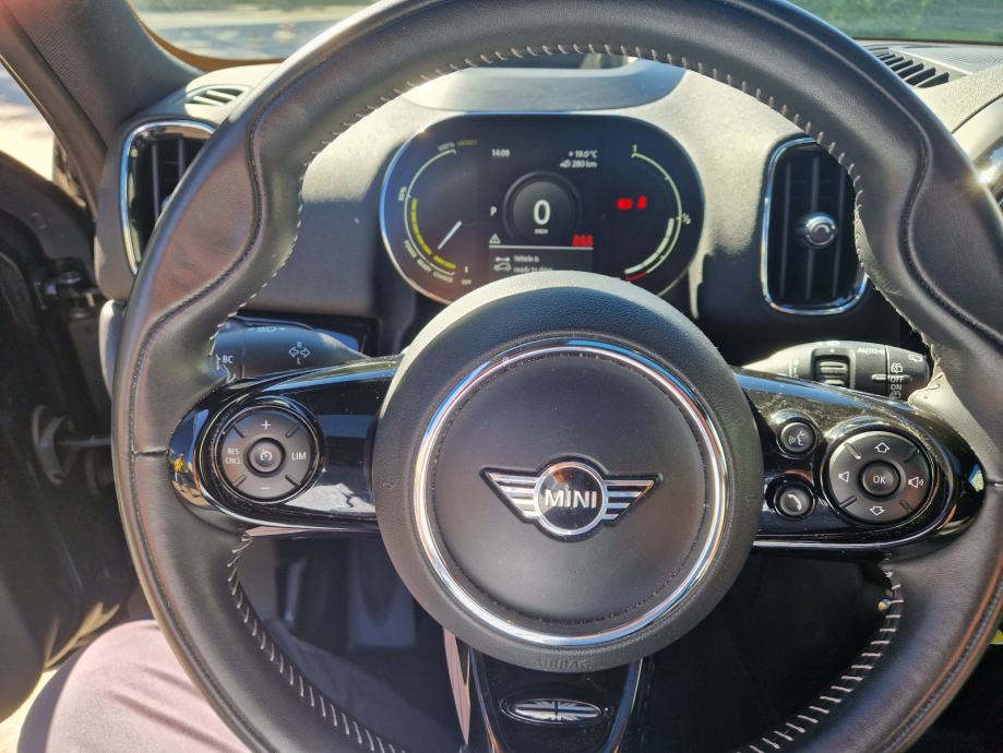 MINI Countryman Cooper SE automatik, fotografija 15