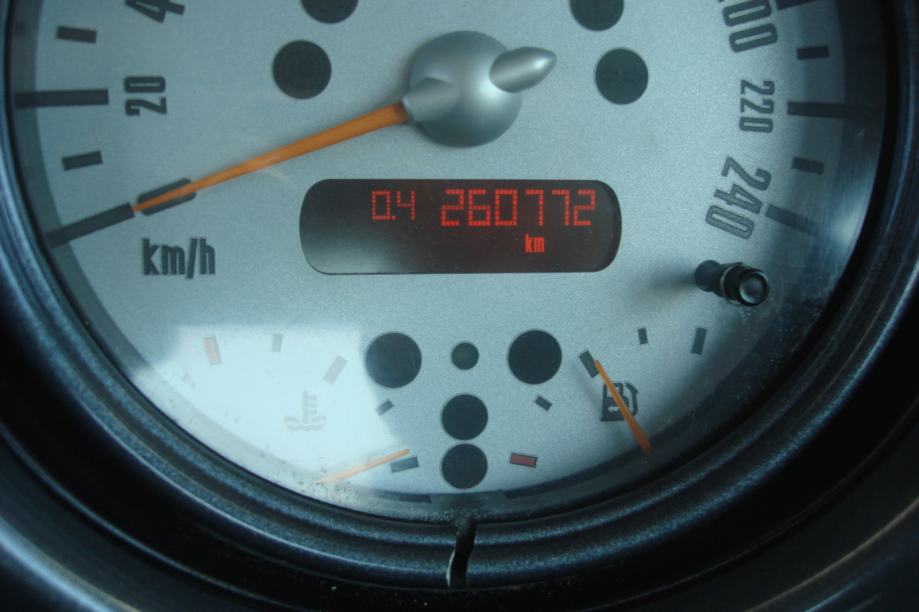 MINI ONE 1,4 DIESEL*****REGISTRIRAN 1.GOD****FULL OPREMA****PRILIKA***, fotografija 6