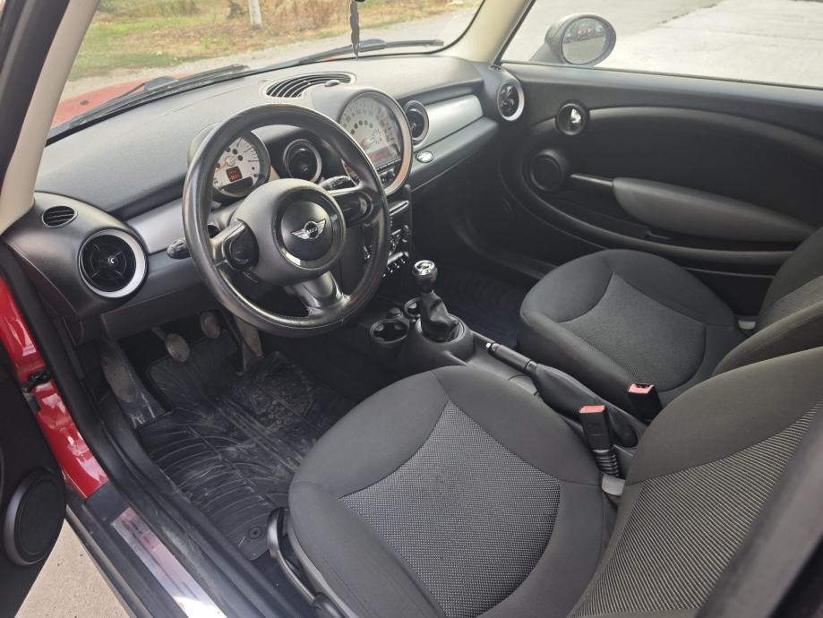 MINI One 1,6 Klima,REG. 12/2026,Kartice Rate, fotografija 12