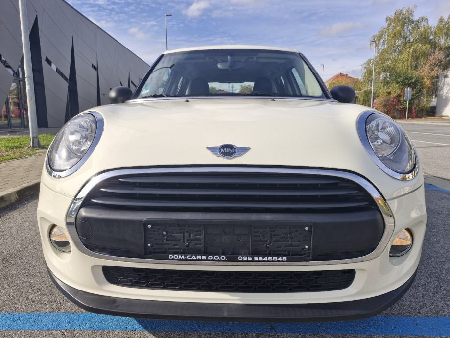 MINI One D 1.5d,JAMSTVO 1.God, 55000km,TOP STANJE, fotografija 8