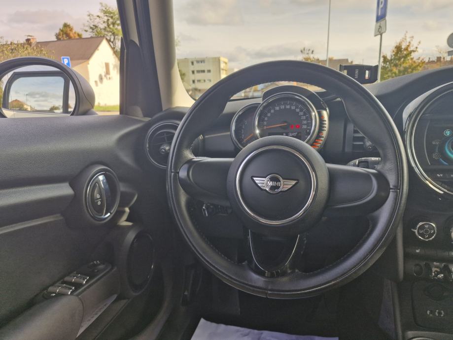MINI One D 1.5d,JAMSTVO 1.God, 55000km,TOP STANJE, fotografija 13