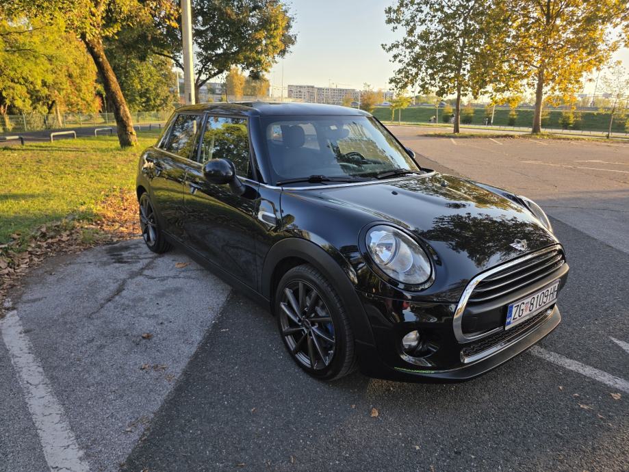 MINI One F55 1.2 turbo, fotografija 3