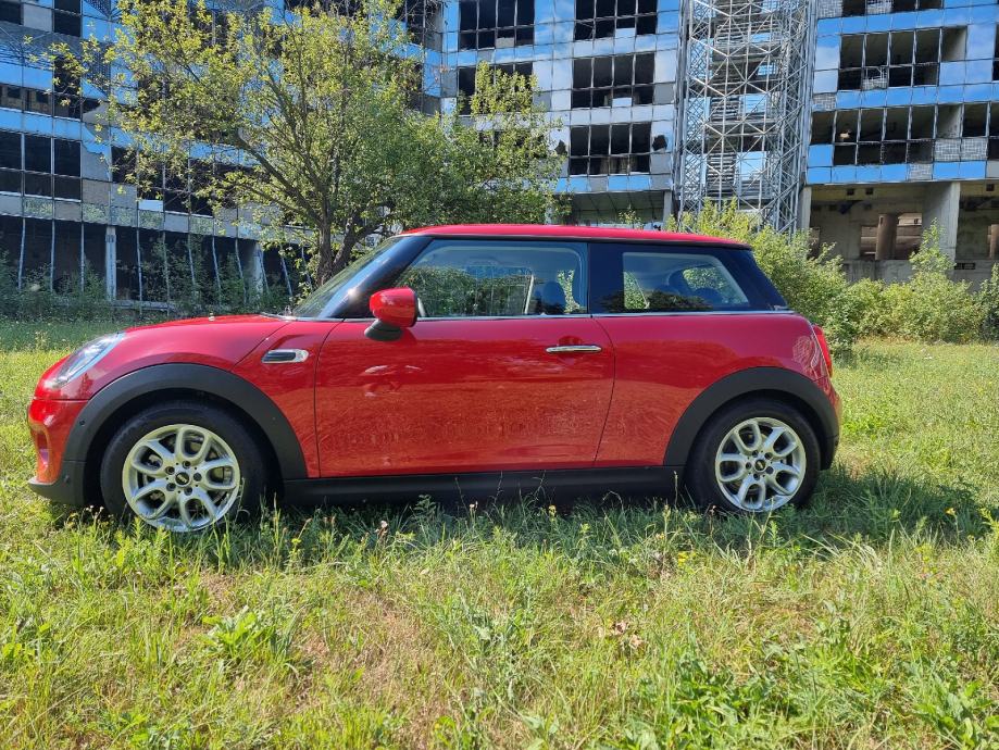 MINI Cooper One F56 9000km!!!, 2021 god.