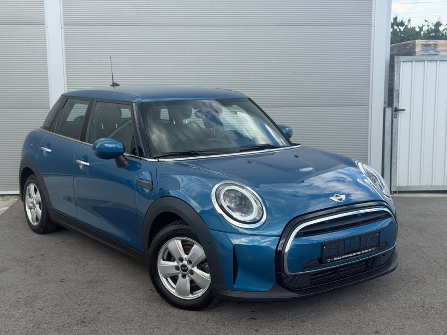 MINI One LCI--LED--AMBIENT--NAVI--KAMERA--SERVISNA, fotografija 2