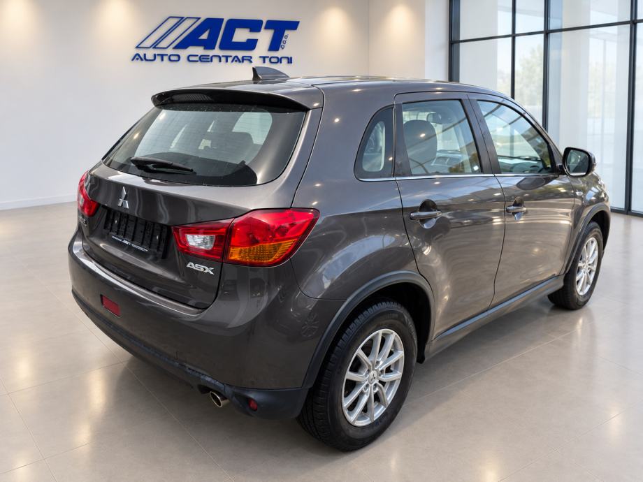 Mitsubishi ASX 1,6 MIVEC redizajn model 2017, fotografija 5