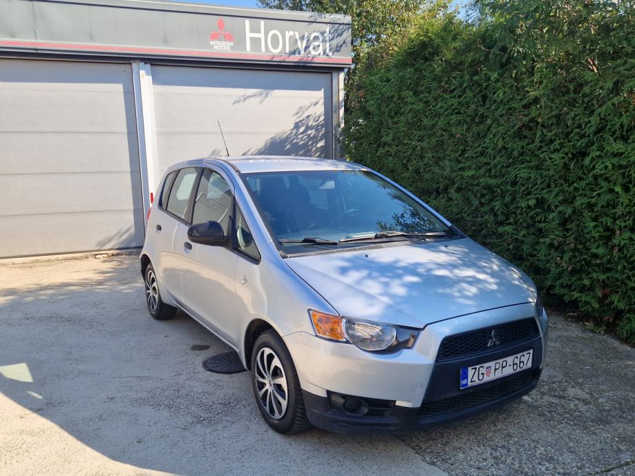 Mitsubishi Colt 1,3 CLAR-TEC POCINČAN BEZ HRĐE KAO NOV KARTICE 36 RATA, fotografija 2