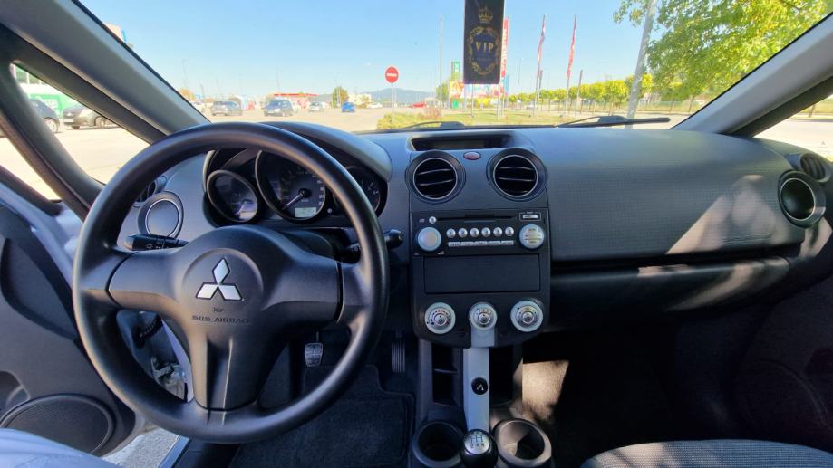 Mitsubishi Colt 1,3, fotografija 13