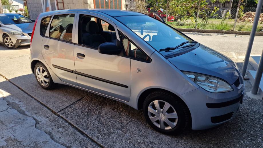 Mitsubishi Colt 1,3, fotografija 3