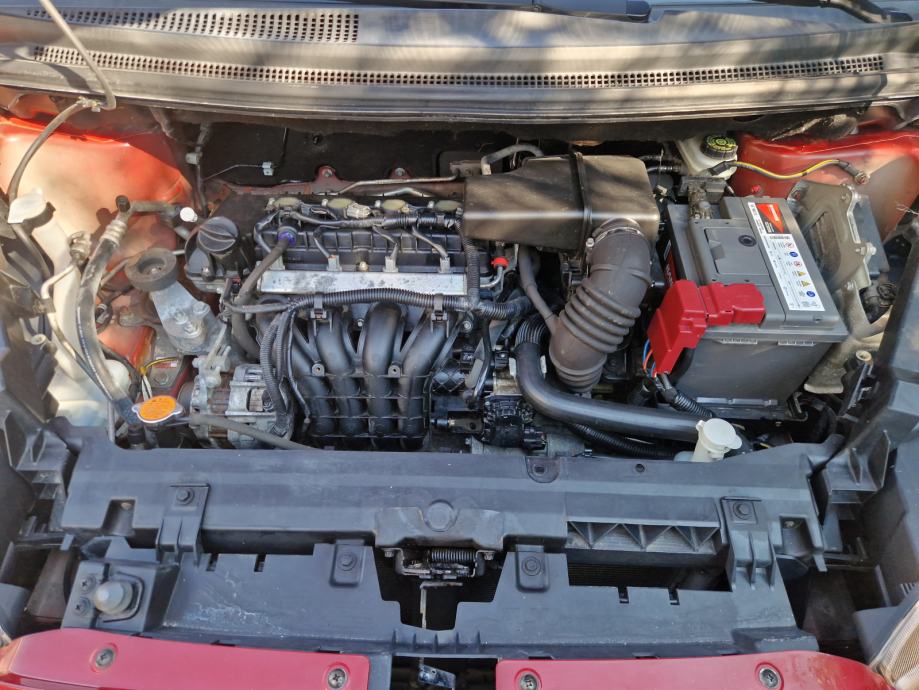 Mitsubishi Colt 1,3 CLAR-TEC POCINČAN BEZ HRĐE KAO NOV KARTICE 36 RATA, fotografija 10