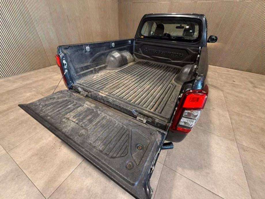Mitsubishi L200 2.2, fotografija 5