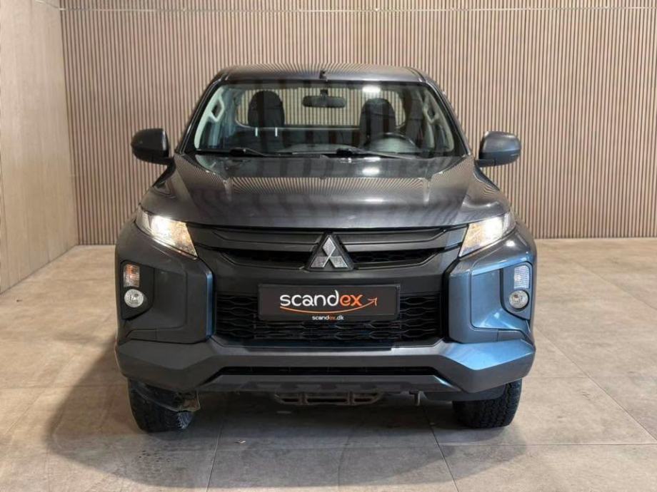 Mitsubishi L200 2.2, fotografija 2