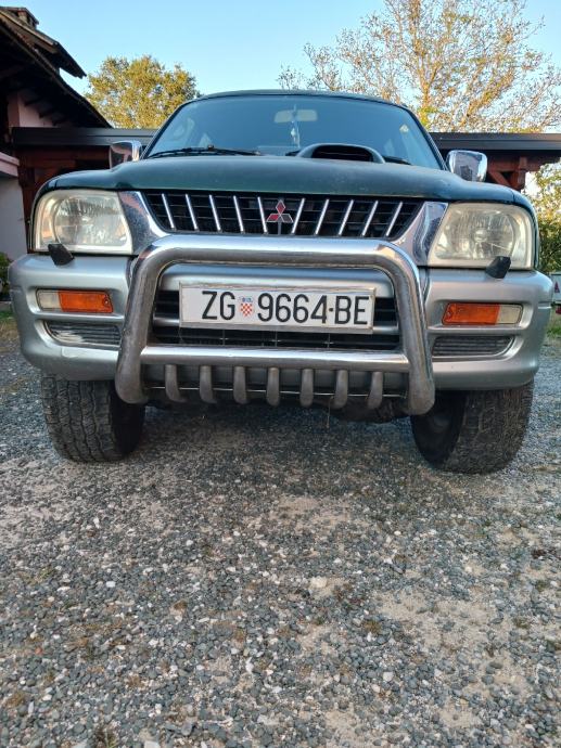 Mitsubishi L200 2.5, fotografija 6