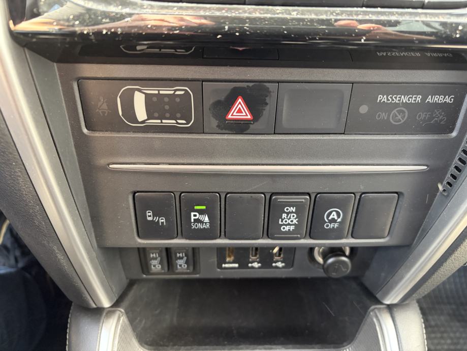 Mitsubishi L200 INTENSE 2,3DI-D 150 4WD, fotografija 13