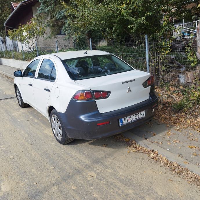 Mitsubishi Lancer