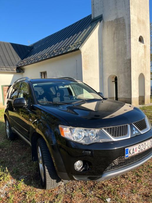 Mitsubishi Outlander 2.0 TDI, fotografija 2