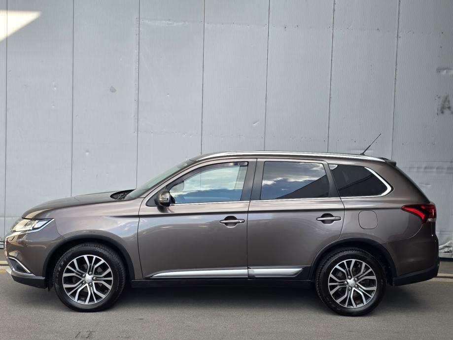 Mitsubishi Outlander 2,2 DI-D 4WD automatik,LED,KAMERA,AUT.KLIMA,NAVI, fotografija 7