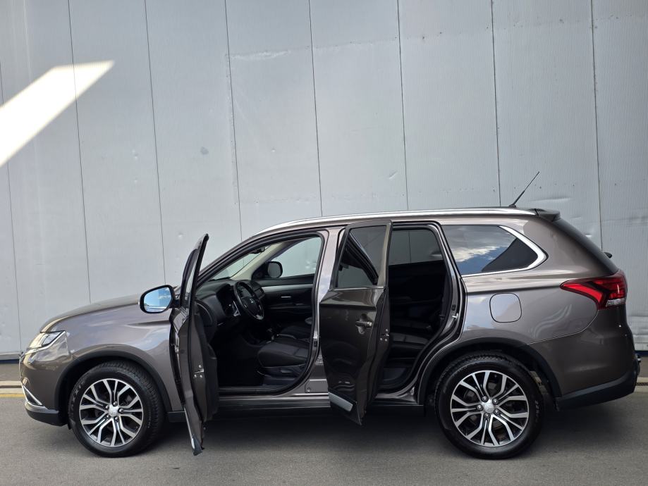 Mitsubishi Outlander 2,2 DI-D 4WD automatik,LED,KAMERA,AUT.KLIMA,NAVI, fotografija 9