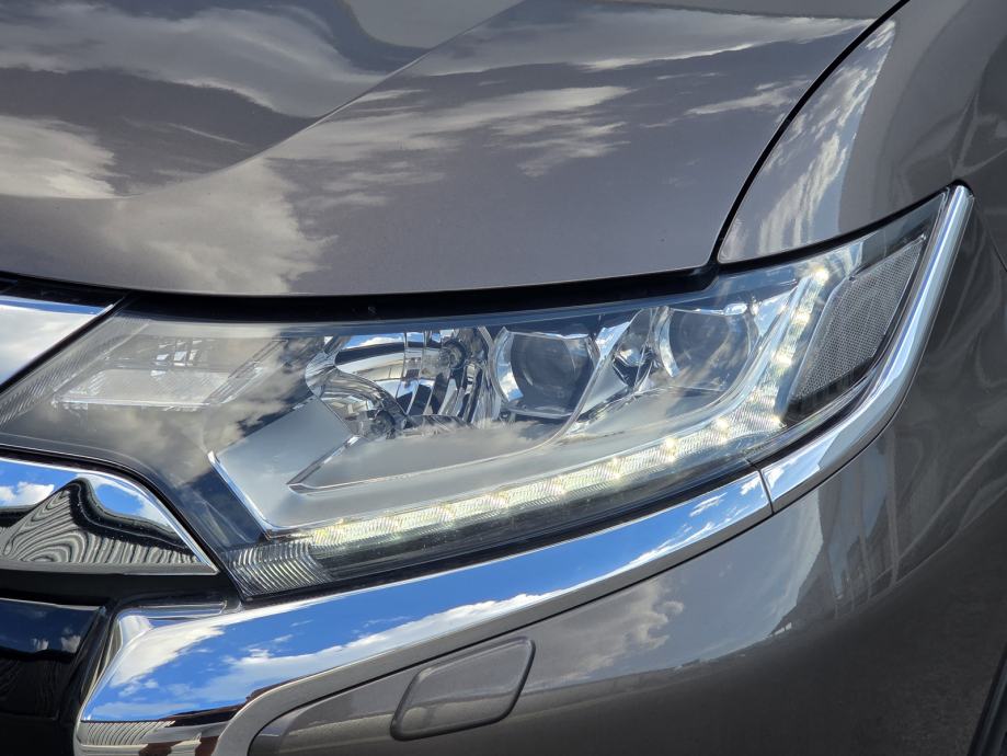 Mitsubishi Outlander 2,2 DI-D 4WD automatik,LED,KAMERA,AUT.KLIMA,NAVI, fotografija 12