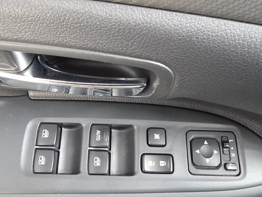 Mitsubishi Outlander 2,2 DI-D 4WD automatik,LED,KAMERA,AUT.KLIMA,NAVI, fotografija 20