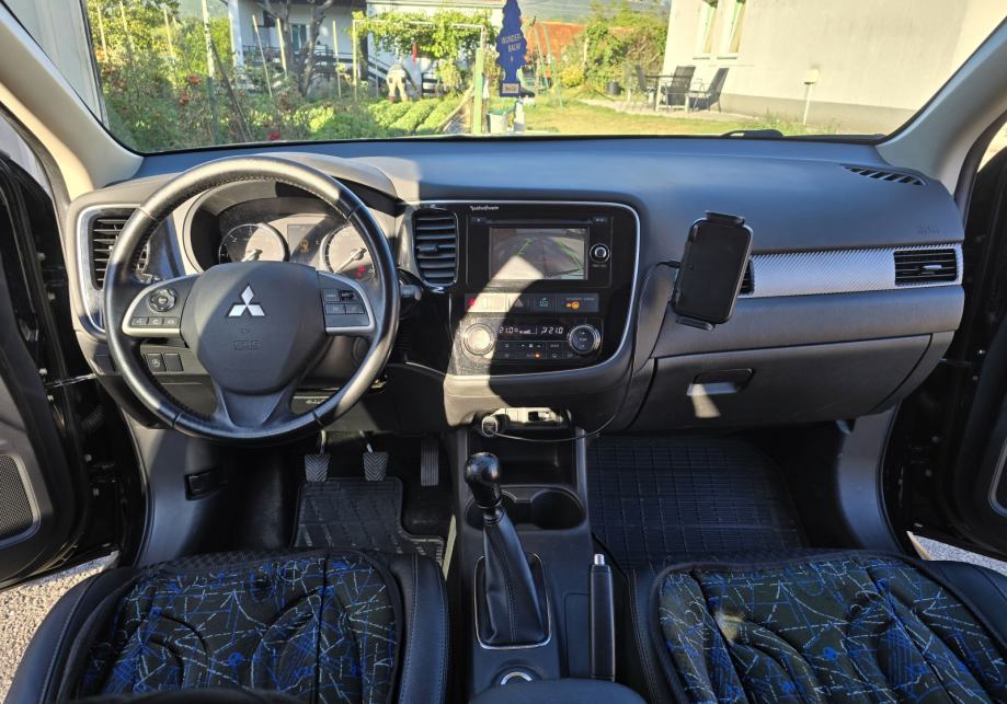 Mitsubishi Outlander 2,2 DI-D, 7 sjedala, 1.Vlasnik, Kao novo, fotografija 13