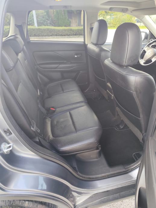 Mitsubishi Outlander 2,2 DI-D Automatik 4WD, fotografija 9