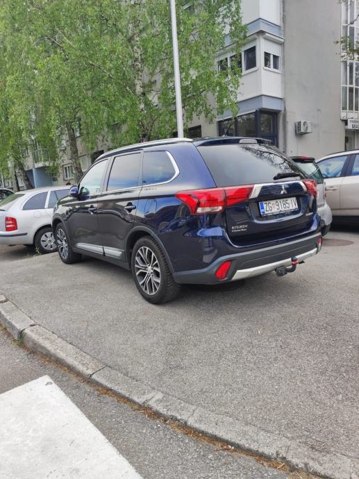 Mitsubishi Outlander 2,2 DI-D, fotografija 3