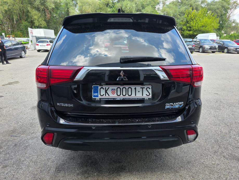 Mitsubishi Outlander 2,4 PHEV PREMIUM, fotografija 5