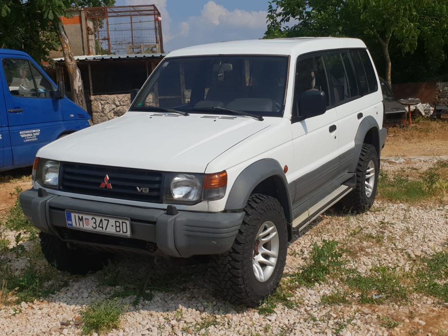 Mitsubishi Pajero 3 0