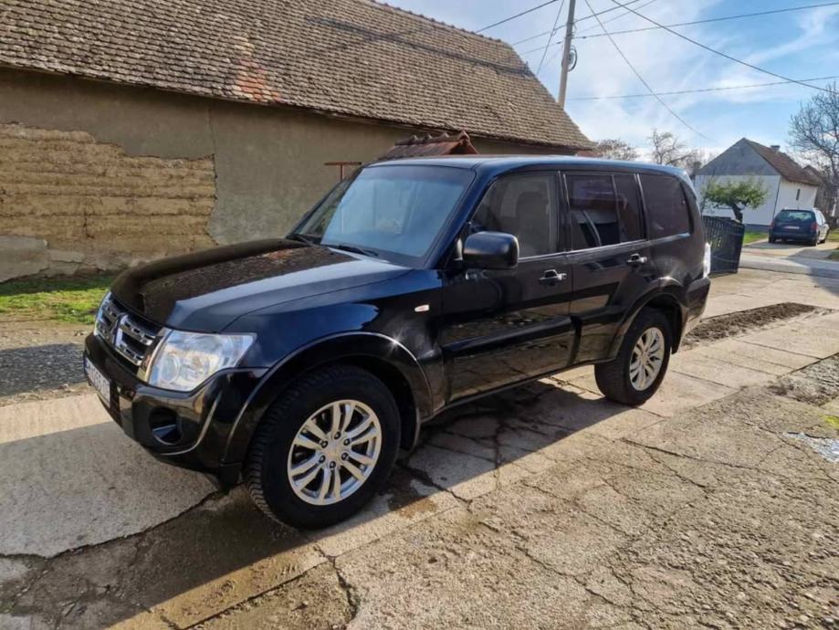 Mitsubishi Pajero 3,2 DID, fotografija 4