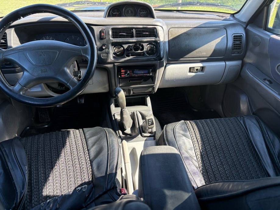 Mitsubishi Pajero Sport 2,5 TD GLX, fotografija 4