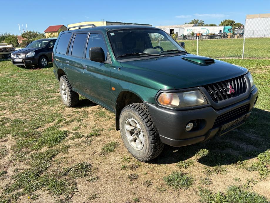 Mitsubishi Pajero Sport 2,5 TD GLX, fotografija 7