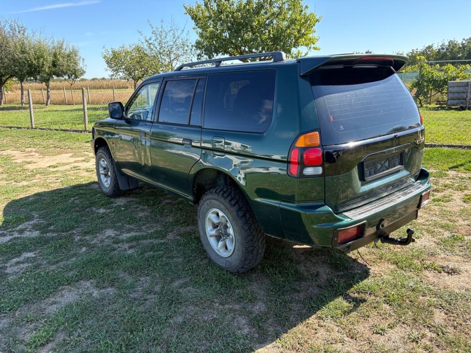 Mitsubishi Pajero Sport 2,5 TD GLX, fotografija 11