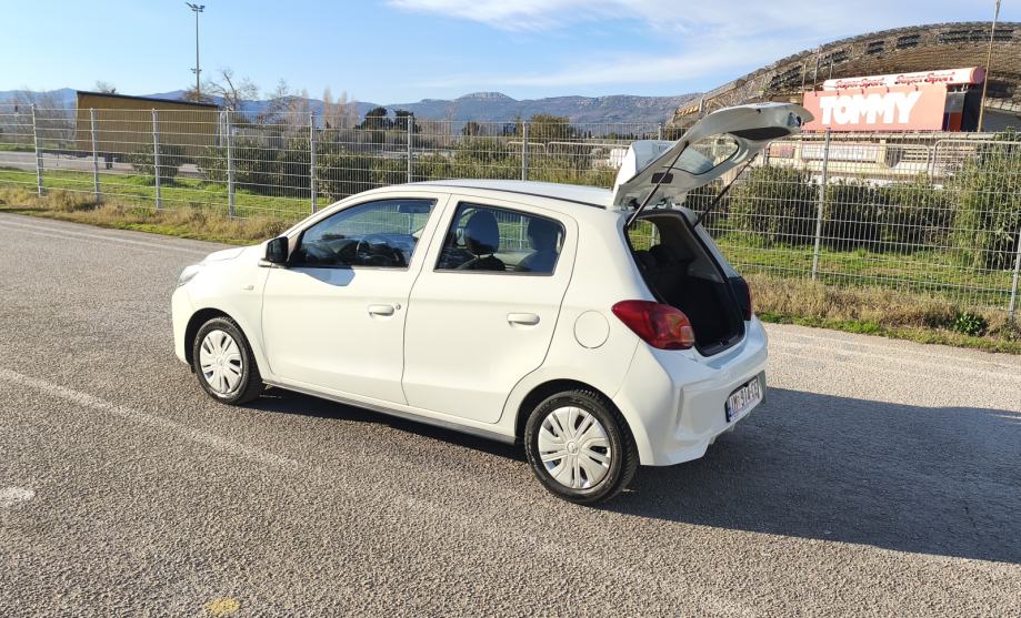 Mitsubishi Space Star 1.0.,2020g novi model,5 vr,Kamera,Multimedia, fotografija 9