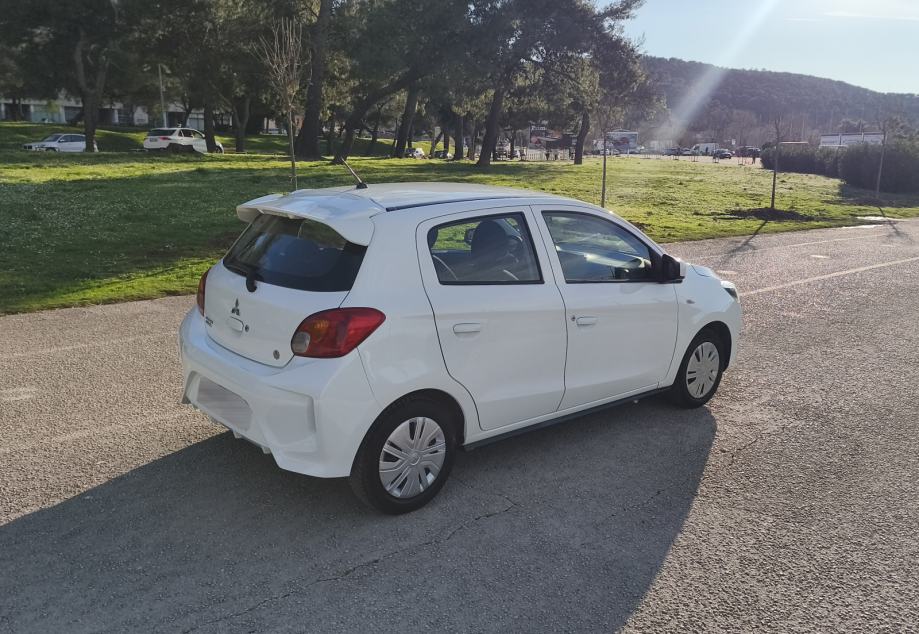 Mitsubishi Space Star 1.0.,2020g novi model,5 vr,Kamera,Multimedia, fotografija 4