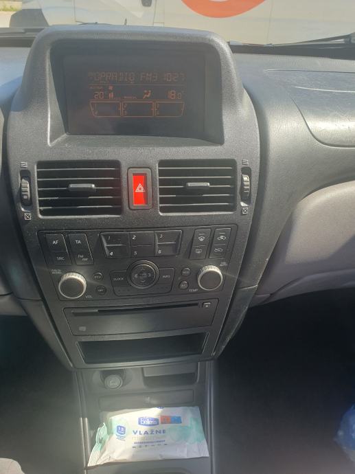 Nissan Almera 1.5 dCi | Klima | Reg. | 5 zimskih guma | 232 tkm, fotografija 7