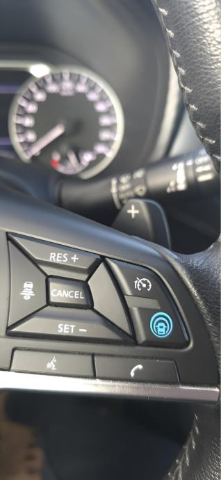 Nissan Juke 1,0 AUTOMATIC-N CONNECTA, fotografija 12