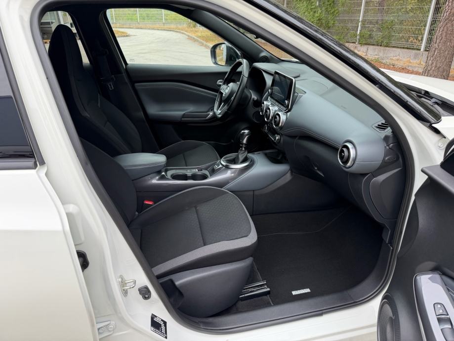 Nissan Juke 1.0, fotografija 16