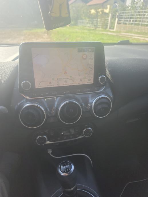 Nissan Juke 1.0, fotografija 2