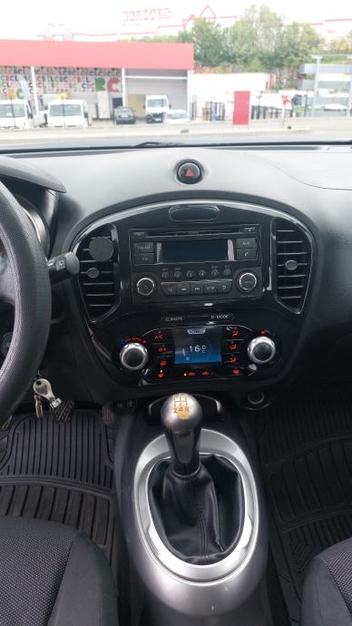 Nissan Juke 1,6 16V Acenta, fotografija 14