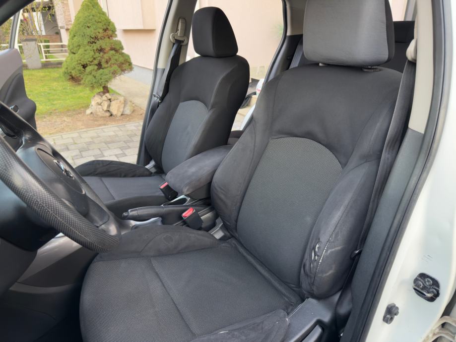 Nissan Juke 1,6 16V Visia, fotografija 12