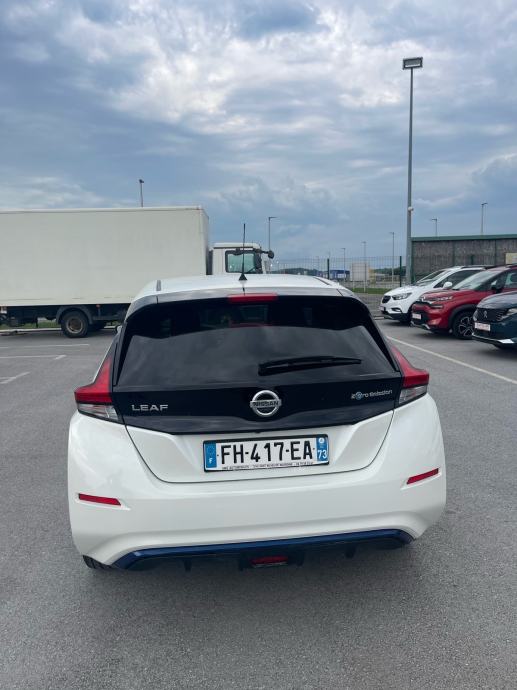 Nissan Leaf 40 kWh automatik, pogled izvana - slika 4