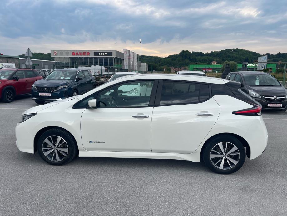 Nissan Leaf 40 kWh automatik, pogled izvana - slika 5