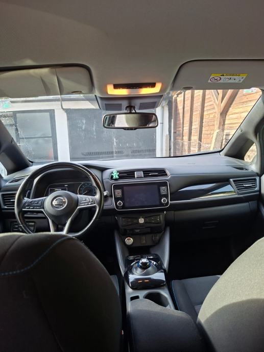 Nissan Leaf Connecta, full oprema, kamera 360,Dc punjenje. U pdvu, fotografija 5