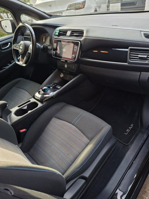 Nissan Leaf Connecta, full oprema, kamera 360,Dc punjenje. U pdvu, fotografija 8