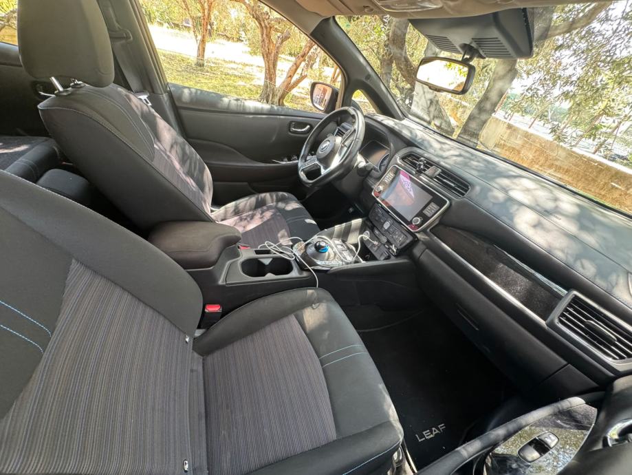 Nissan Leaf Connecta, full oprema, kamera 360,Dc punjenje. U pdvu, fotografija 4
