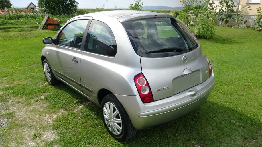 Ниссан микра 2004