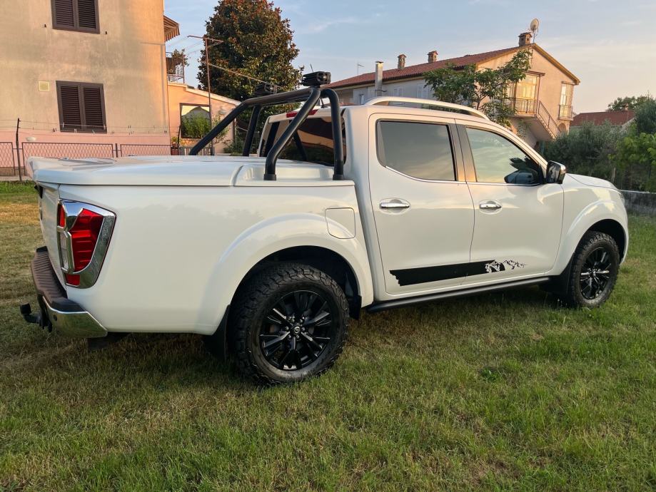 Nissan Navara 2.2D, fotografija 2