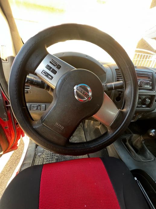 Nissan Navara 2.5 DC, fotografija 8