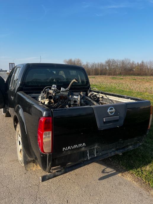 Nissan Navara 2.5 dizel, fotografija 4