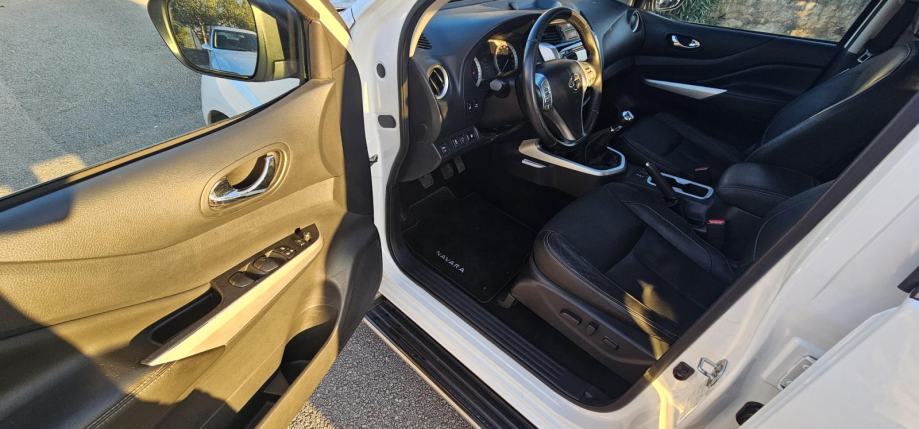 Nissan Navara, 140kw, u izvrsnom stanju, full oprema, u PDV-u, fotografija 11